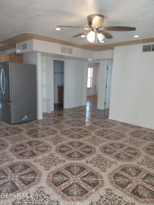 Photo - 8051 Ap Ramirez St