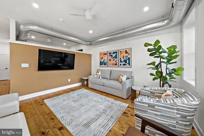 1935 S Bancroft St Unit A