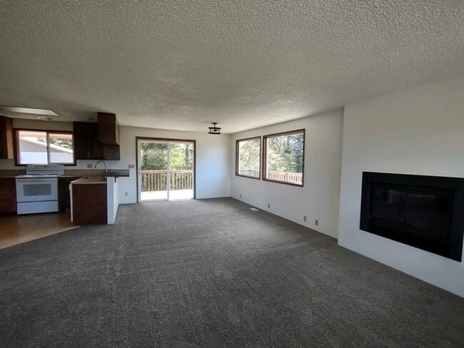 Photo - Large 2+ bedroom 2.5 bath home with large ...