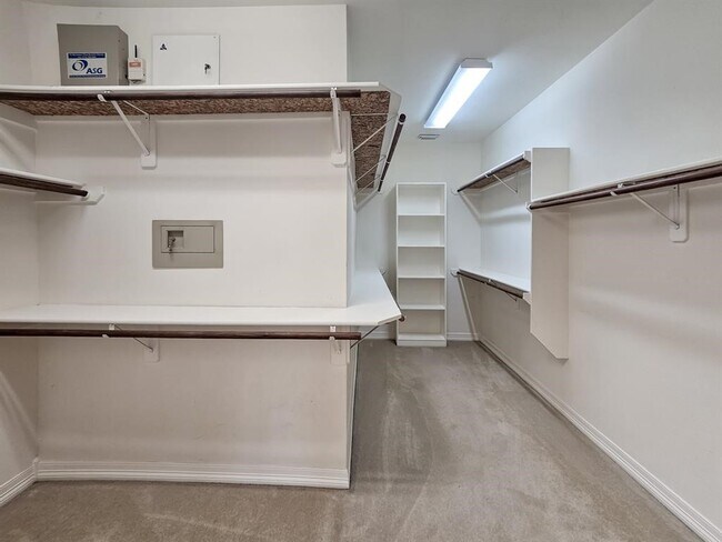 Photo - 6010 Serrano Terrace Ln