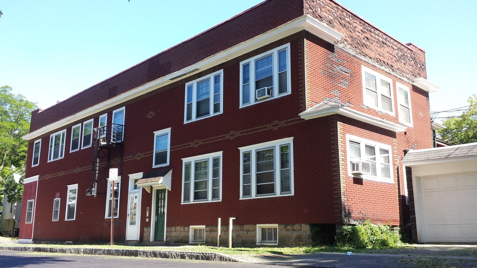 Photo - 1099 S Clinton Ave Unidad #6