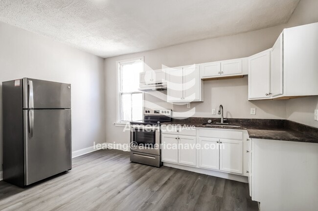 Photo - 6104 Chestnut St