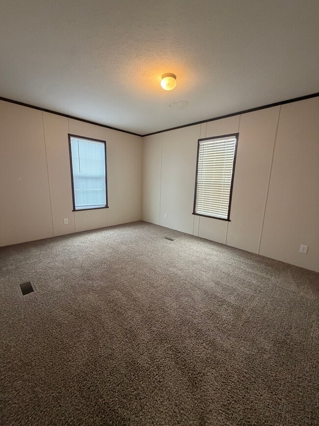 Photo - 85 Dunlap Cir