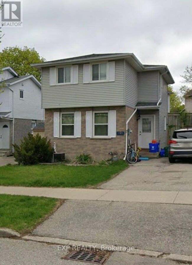 Photo - 461 Red River Dr