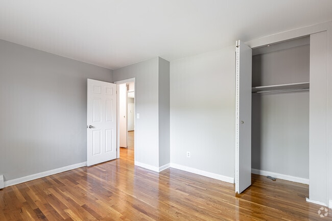 Wickham Gardens Condominiums