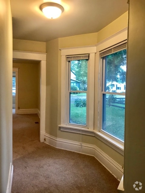 Building Photo - 230 9th Ave N Rental