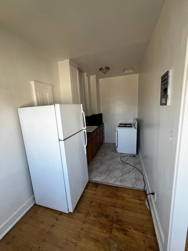 Photo - 1740 Winona Blvd Unidad 304