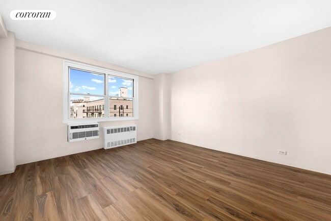 Photo - 3215 Avenue H