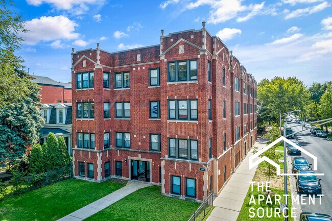 Photo - 2457 W Logan Blvd Unit 1