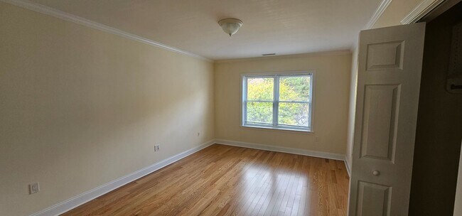 Photo - Spacious 1-Bedroom Townhouse in Scenic Area