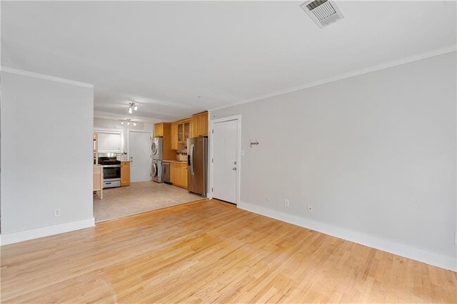 Photo - 866 Briarcliff Rd NE Unit B3