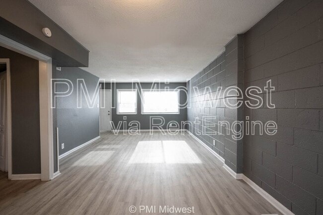 Photo - 6056 E 16th St