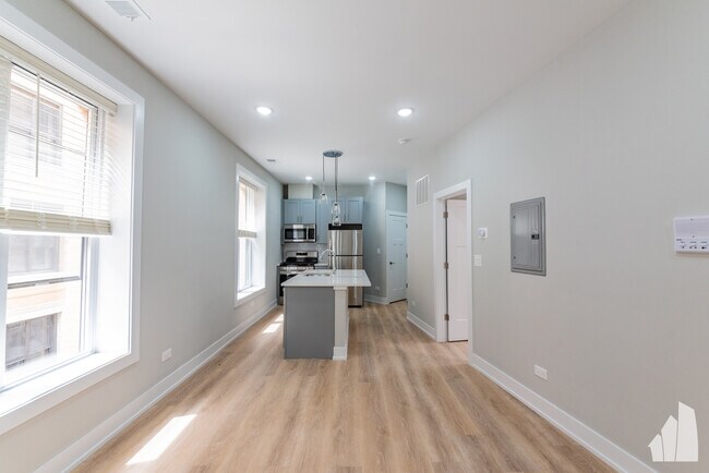 Photo - 438 W Belden Ave Unit 13