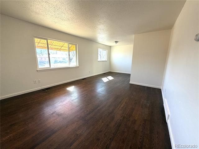 Photo - 9041 Clarkson St