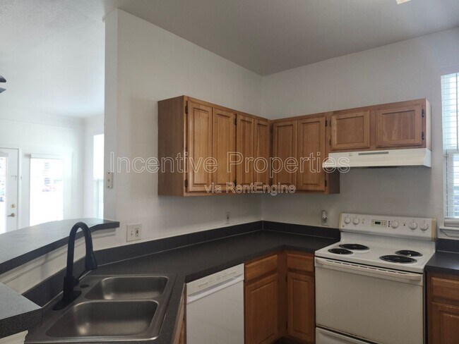 Photo - 3281 Soho St Unidad 101