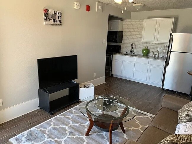 Photo - 9700 Baseline Rd Unidad 9
