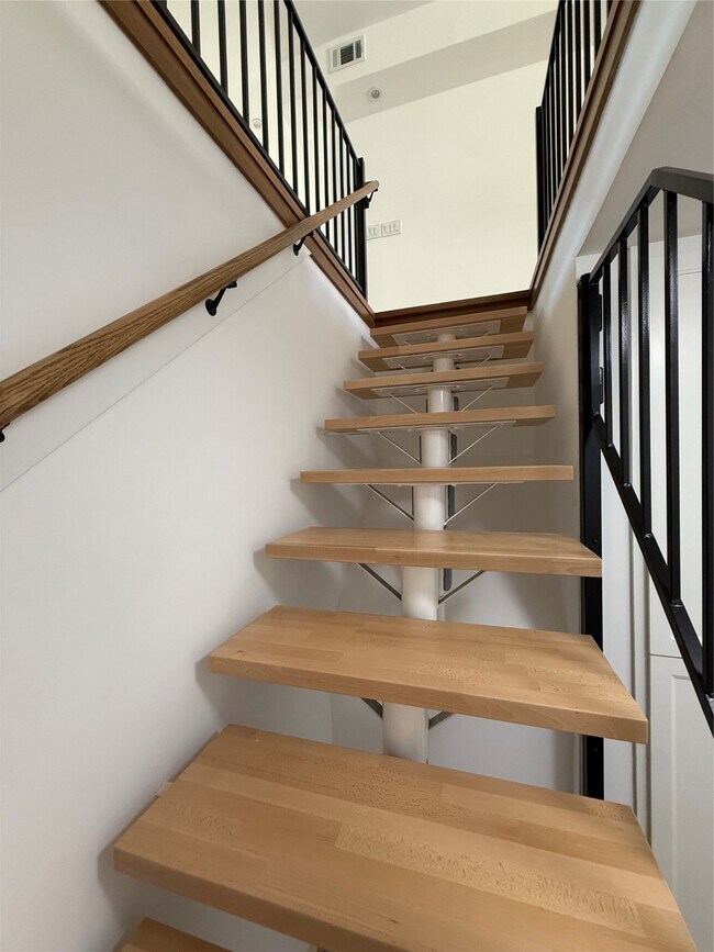 Photo - 3400 Timmons Ln Unit 52 56