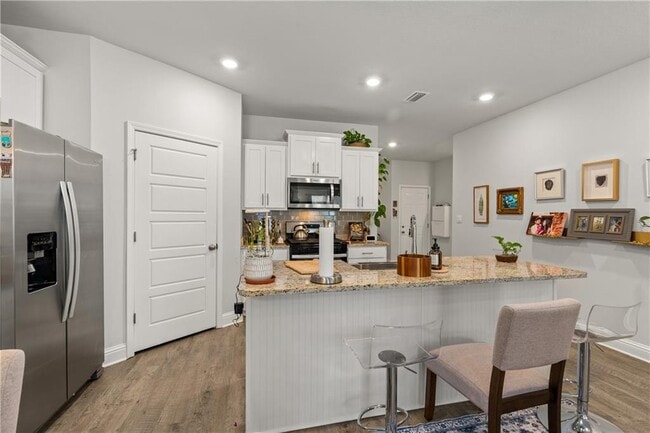 Photo - 3232 Long Leaf Way