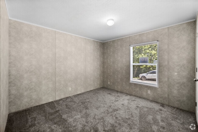 2BR, 1BA - 784SF - Primary Bedroom