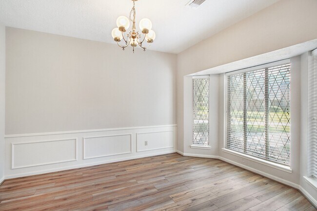 Photo - 5402 Summerfield Ln