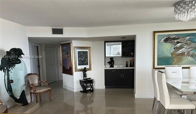 Photo - 2333 Brickell Ave Unidad 2333 Brickell Ave # 812
