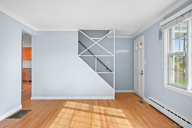 Photo - 680 Jennings Rd