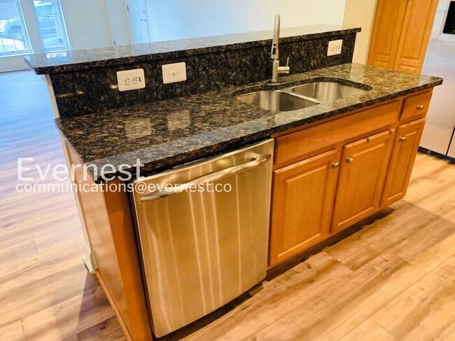 Photo - 2336 Brookmoor Ln Unit 377A