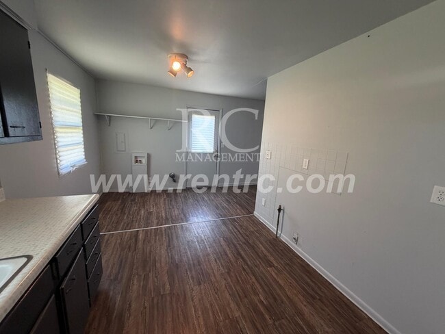 Photo - 312 Holmes-