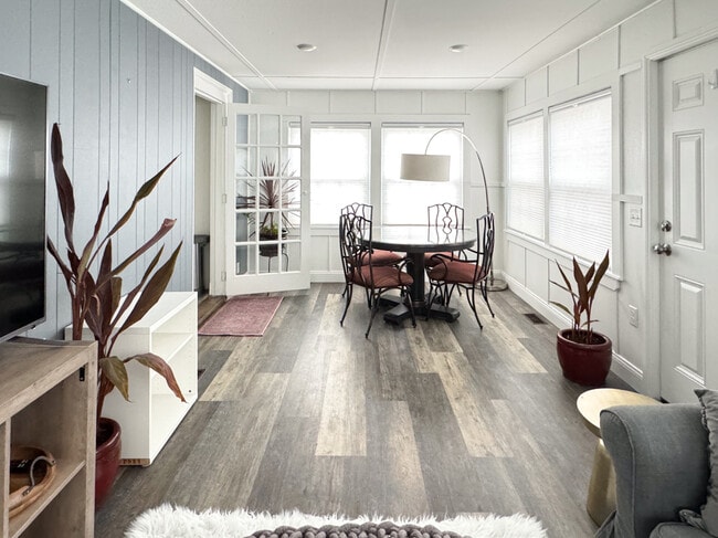 Solárium - Luminoso y soleado, ideal para disfrutar todo el año como salón-comedor. - 12 Lincoln St Unidad Apt 1