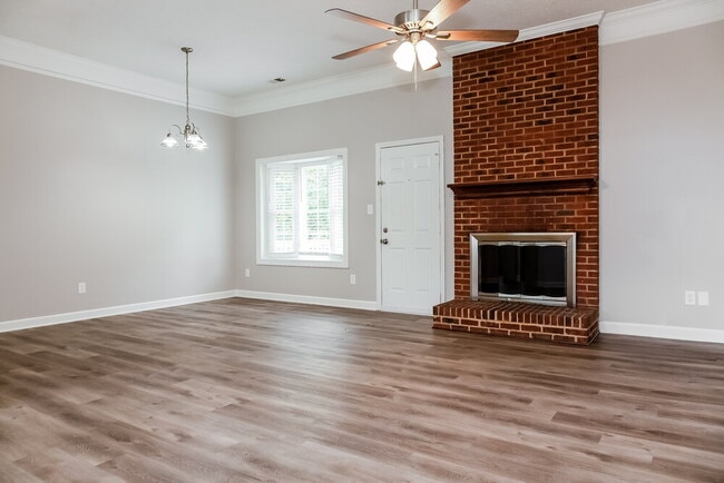 Photo - 10501 Southern Oak Ct House