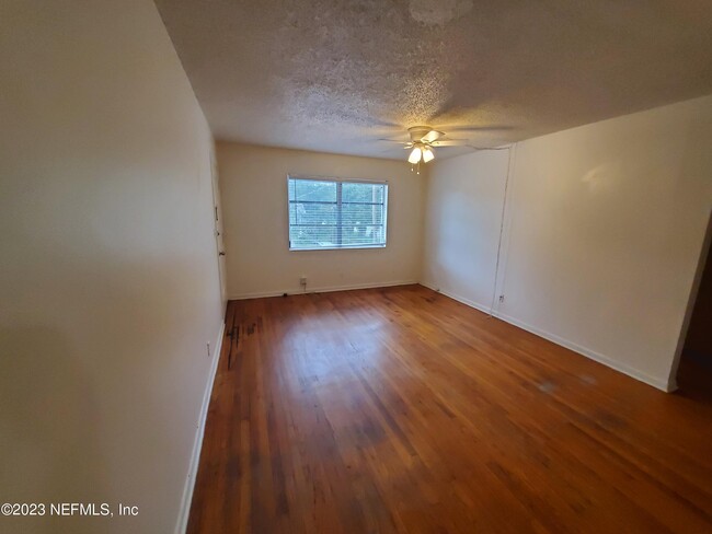 Photo - 2305 Myra St Unit 3