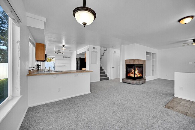 Photo - $2,640.95, $300 off the first month's rent, 4 Beds - 2 Bath, Single Family Home in Denver with 2-...