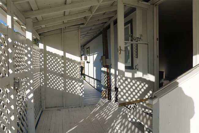 Photo - 8977 Gladewood