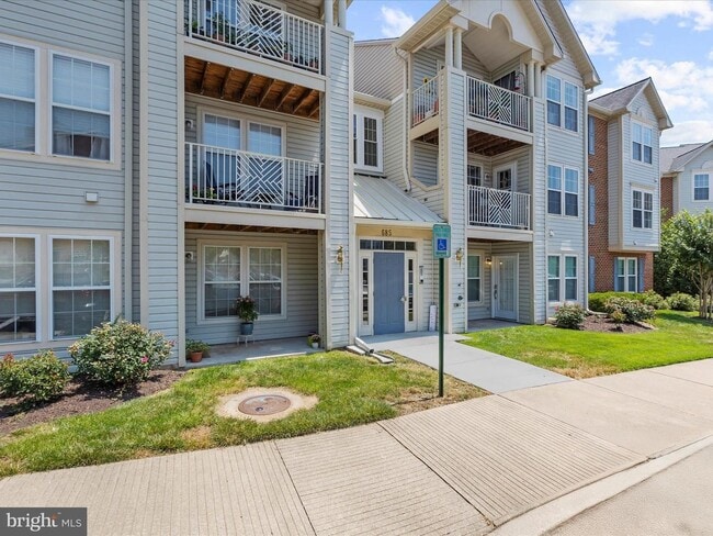 Ground Level Condo in Piney Orchard -Odenton - Ground Level Condo in Piney Orchard -Odenton