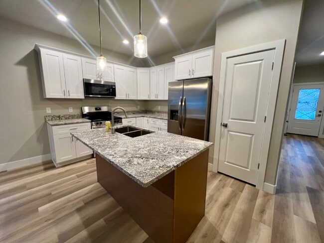 Photo - 3 Bedroom New Build Available Now!