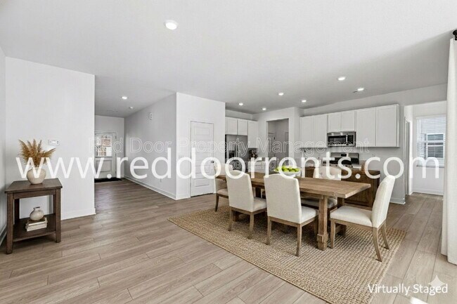 Photo - 883 Norfolk Ln