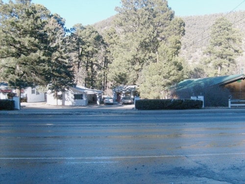 Photo - 618 Sudderth Dr Apartments