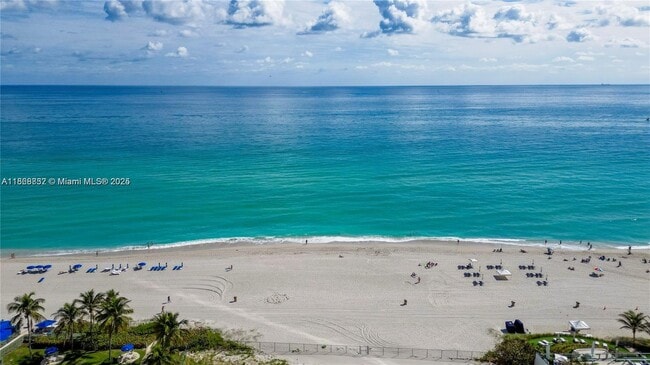 Building Photo - 17550 Collins Ave Unit 402 Rental