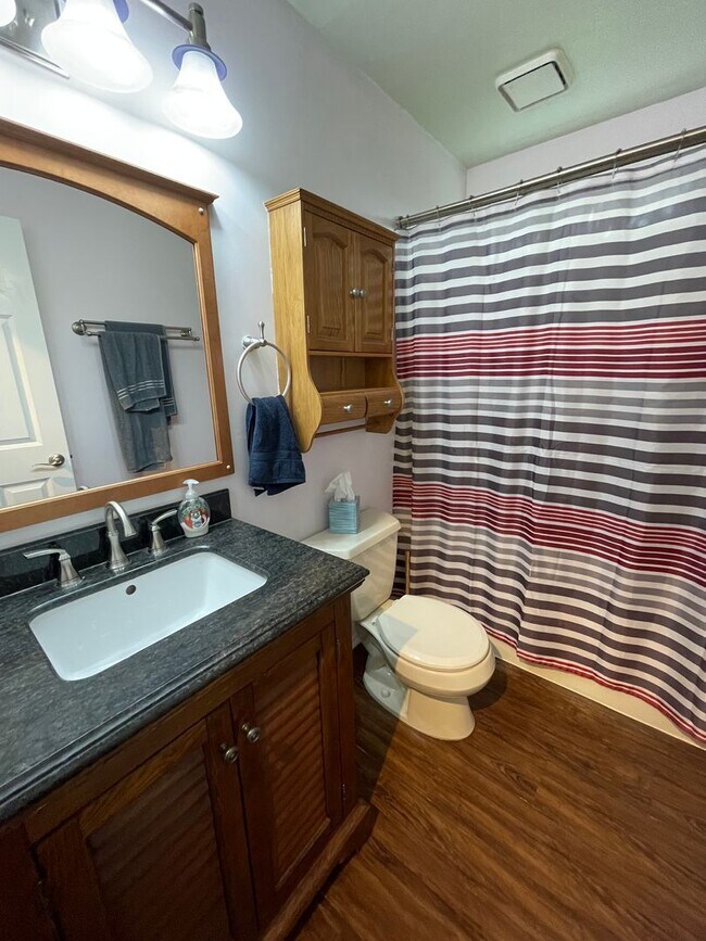 Photo - ***PENDING APPLICATION***Lovely Tri-Level Home with Spacious Yard, Pet Friendly!