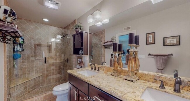 Photo - 4382 Dorthea St