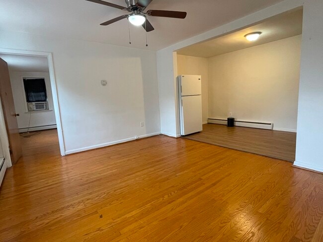 Building Photo - 6649 Hegerman St Unit 1