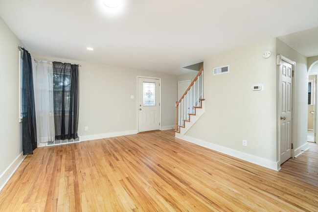 Photo - 3936 Walnut St