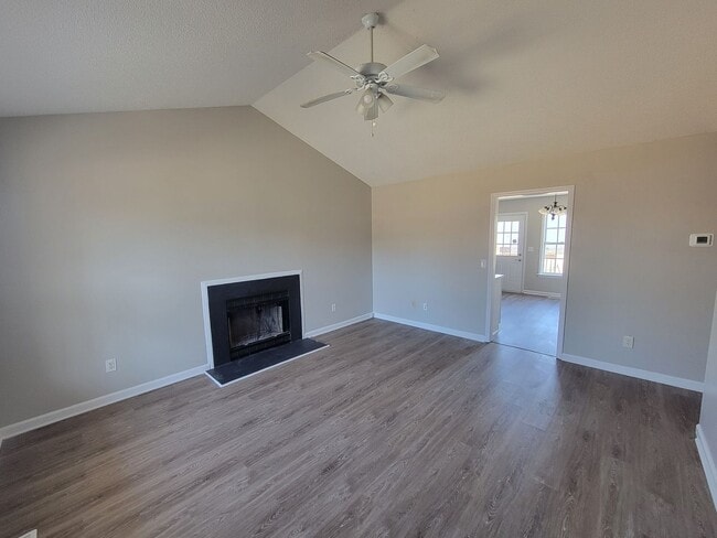 Photo - 245 Ward Rd