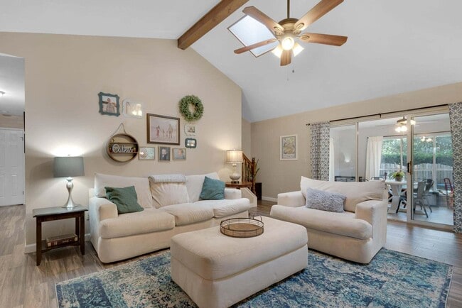 Photo - 4508 Parkwood Ln