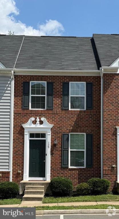 Building Photo - 139 Streamview Dr Rental