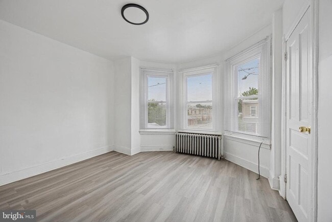 Building Photo - 6111 Pine St Rental