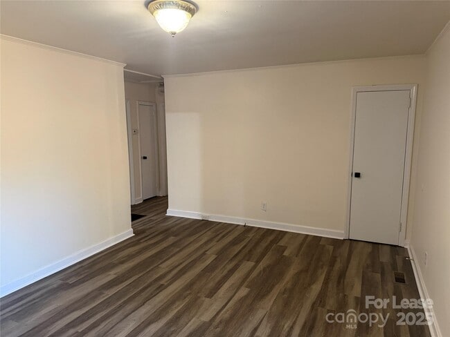 Photo - 4132 Blenhein Rd