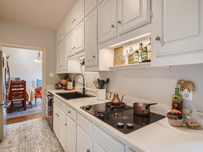 Photo - 1626 Palma Plaza Unit 9