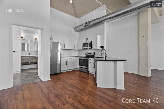 Building Photo - 320 W 7th St Unit 102 Rental