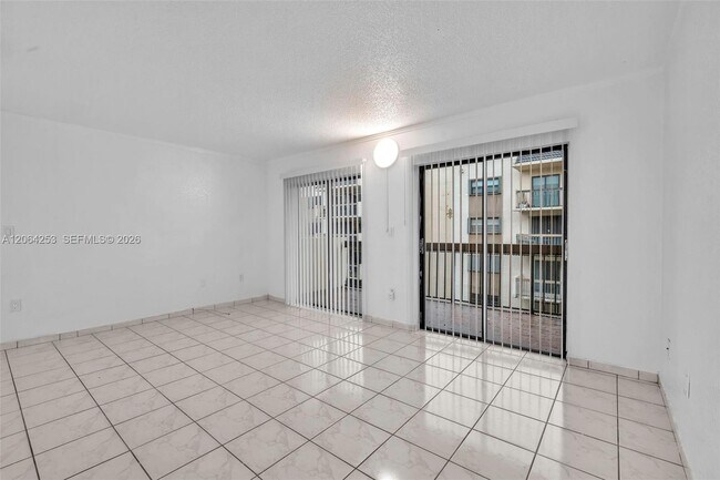 Photo - 5249 NW 7th St Unidad 416